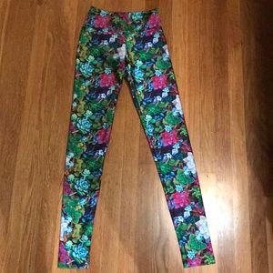 Gold sheep succulent leggings